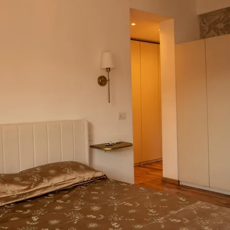 Domus Piscariae * روما